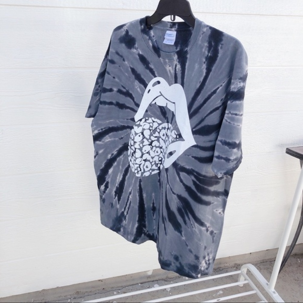 🍓- tie dye Rolling Stones T-shirt - Picture 8 of 8